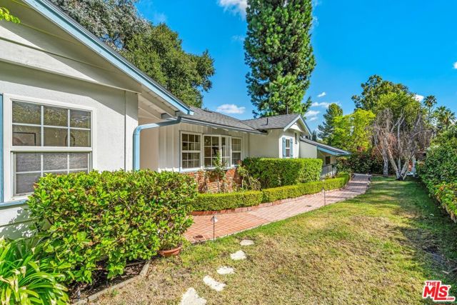 16521 Adlon Rd, Encino, CA 91436