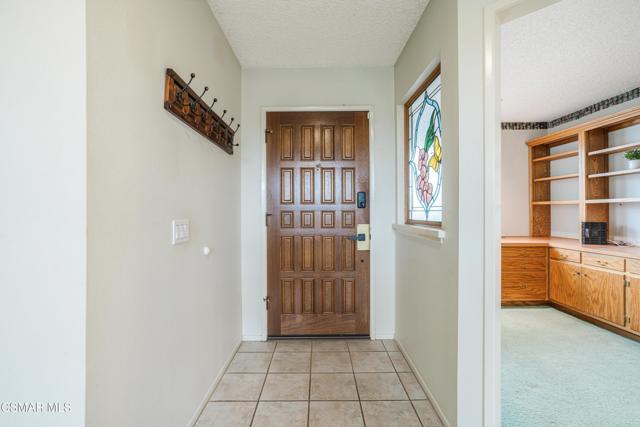 2025 Penngrove Street, Simi Valley CA: https://media.crmls.org/mediaz/529d58bf-eea1-46a9-b235-ed3394510424.jpg
