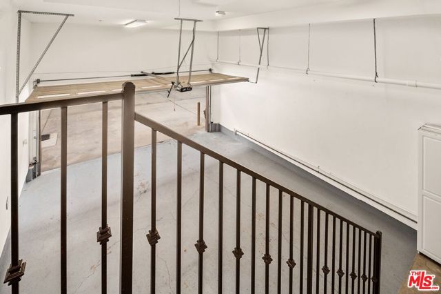 5241 Colodny Drive, Agoura Hills CA: https://media.crmls.org/mediaz/529d77e3-b855-49a8-b9d4-88022489631d.jpg