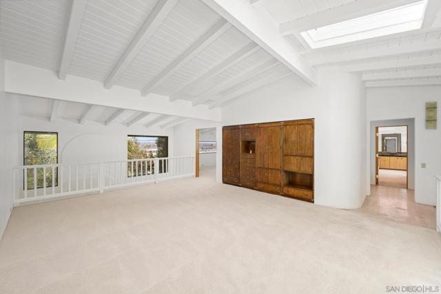 2195 Hayden Way, San Diego CA: https://media.crmls.org/mediaz/529d7fb2-67e2-445d-98aa-cf37ee55a4be.jpg