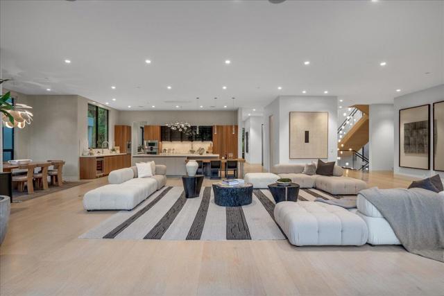 88 Tuscaloosa Avenue, Atherton CA: https://media.crmls.org/mediaz/529d8e4f-dc19-44ed-af40-1ca0588ea1f3.jpg