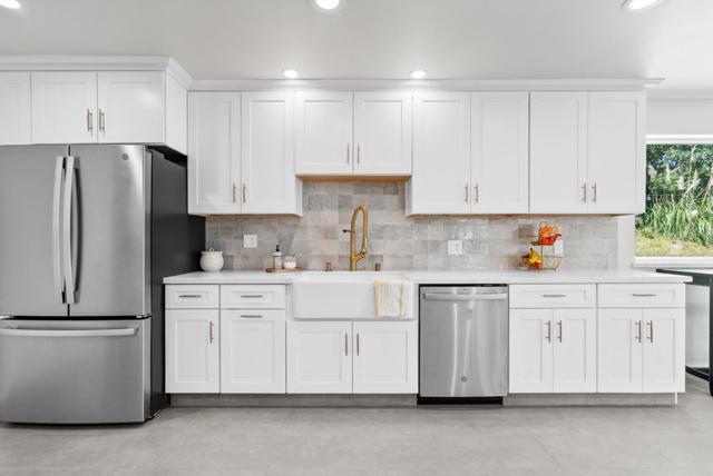 532 Moonrise Lane, Aptos CA: https://media.crmls.org/mediaz/529dce4a-8536-4b27-9fe0-bb118b8123ba.jpg