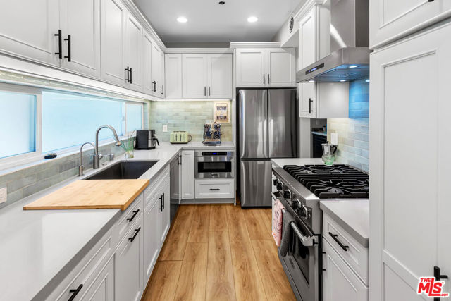 Image 1 of 25 For 2345 Bentley Avenue 101