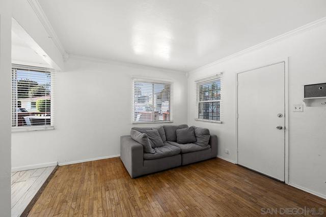 849 851 Missouri St, San Diego CA: https://media.crmls.org/mediaz/529ef410-99e7-4298-9d2c-180475323e62.jpg
