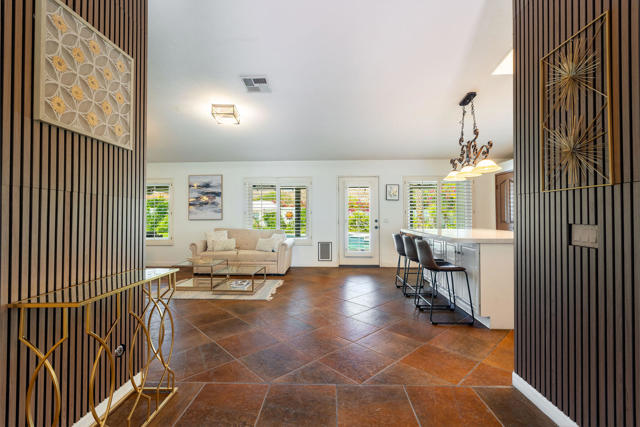 47845 Via Firenze, La Quinta CA: https://media.crmls.org/mediaz/529f3303-ced3-4e2d-a006-c93e3b9bab4e.jpg