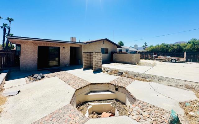 34525 Judy Lane, Cathedral City CA: https://media.crmls.org/mediaz/529f7969-5ca8-47f8-9a3f-10e127973817.jpg