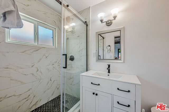 1148 Turquoise Street, San Diego CA: https://media.crmls.org/mediaz/52a0f4fb-7916-4628-a2f9-bdd39e590bc6.jpg
