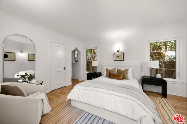 6410 Drexel Avenue, Los Angeles CA: https://media.crmls.org/mediaz/52a14e6b-8022-4bdf-9e24-328d23075cd1.jpg