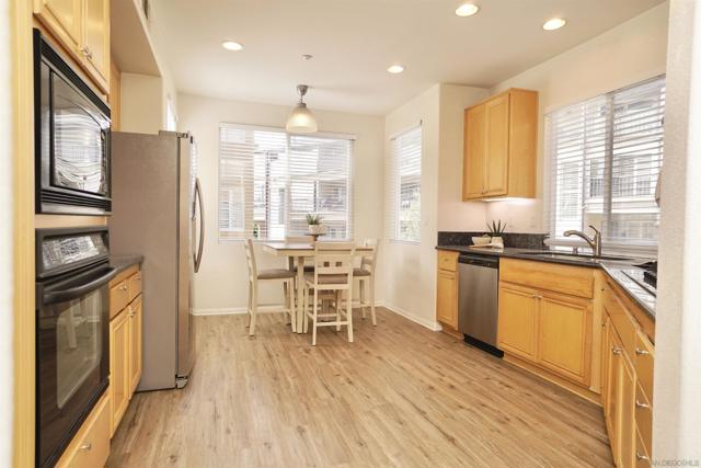 817 Kalpati Circle, Carlsbad CA: https://media.crmls.org/mediaz/52a21f5e-ed94-44f8-85c9-239f2411fbd7.jpg