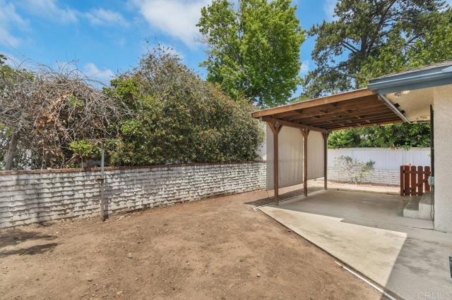 3448 Goldfinch Street, San Diego CA: https://media.crmls.org/mediaz/52a2ab2b-f669-4e63-9c62-84dc12fa7229.jpg