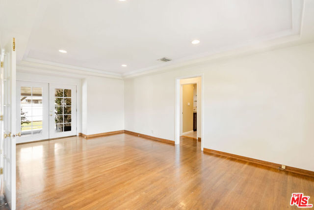 3 Bed Home for Sale in Burbank, California