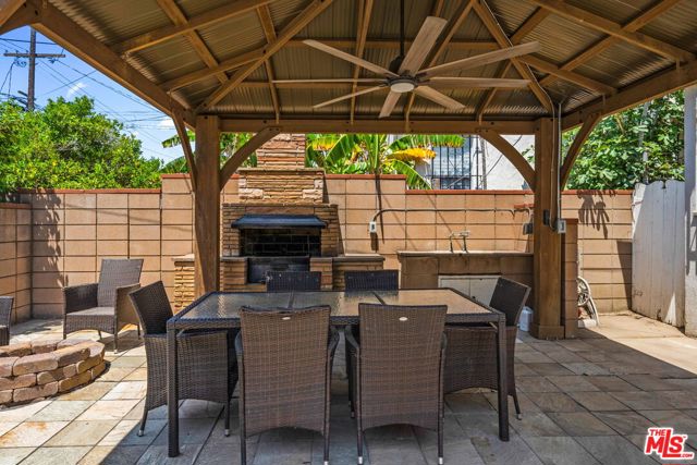 5342 Lemon Grove Avenue, Los Angeles CA: https://media.crmls.org/mediaz/52a4283c-4aa9-4870-8120-083d61f82909.jpg
