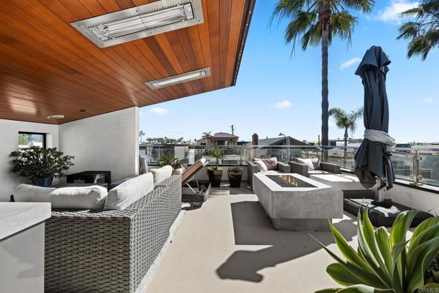 Detail Gallery Image 47 of 72 For 119 41st St, Newport Beach,  CA 92663 - 3 Beds | 5 Baths