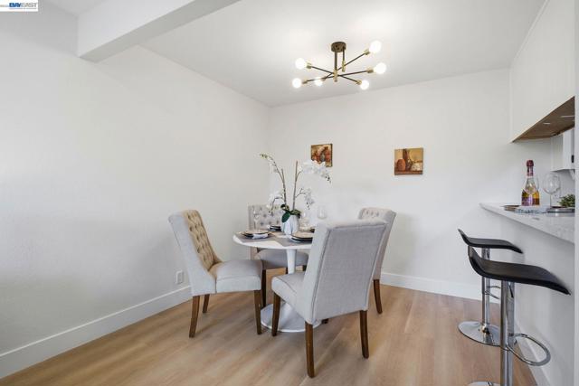 267 Famoso Plz, Union City CA: https://media.crmls.org/mediaz/52a4660e-6266-4a92-9791-e563f5fbae35.jpg