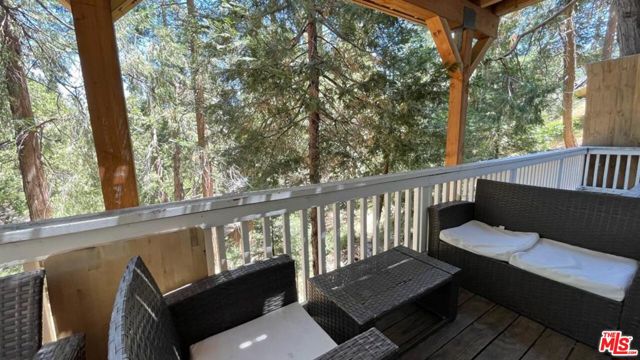 29160 Arrowhead Drive, Cedar Glen CA: https://media.crmls.org/mediaz/52a6525d-a6ab-4c25-be3b-abb6d96e7e0e.jpg