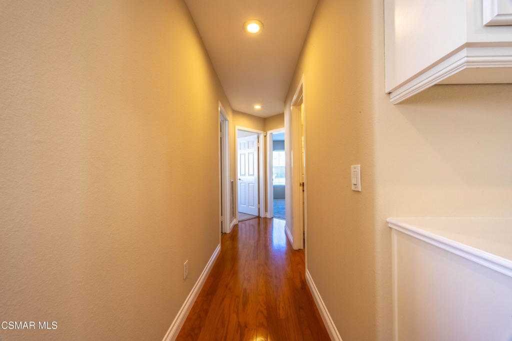 https://media.crmls.org/mediaz/52a739ac-2bb1-492a-b64d-7105a51731f8.jpg?preset=X-Large