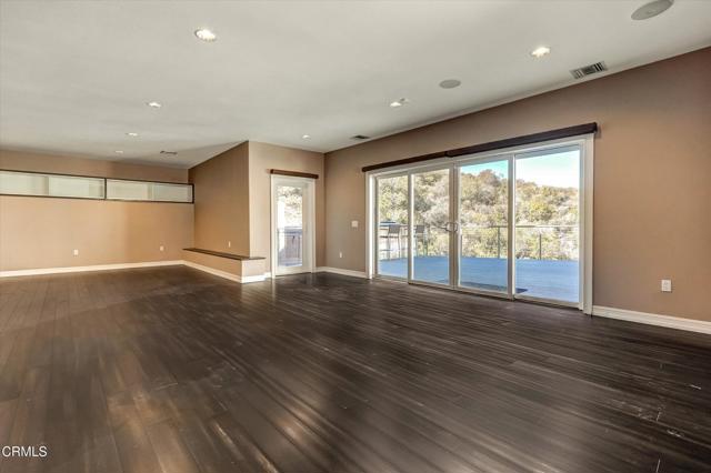 Image 42 of 59 For 561 Ventu Park Road