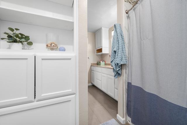 1925 46th Avenue, Capitola CA: https://media.crmls.org/mediaz/52a82feb-2f73-41b0-9569-21d101028598.jpg