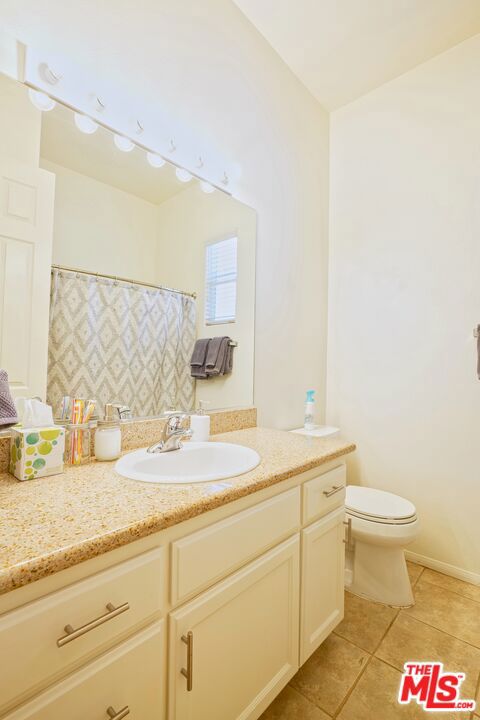 49706 Wayne Street, Indio CA: https://media.crmls.org/mediaz/52a84811-4e16-4524-b816-cf668b435ff7.jpg