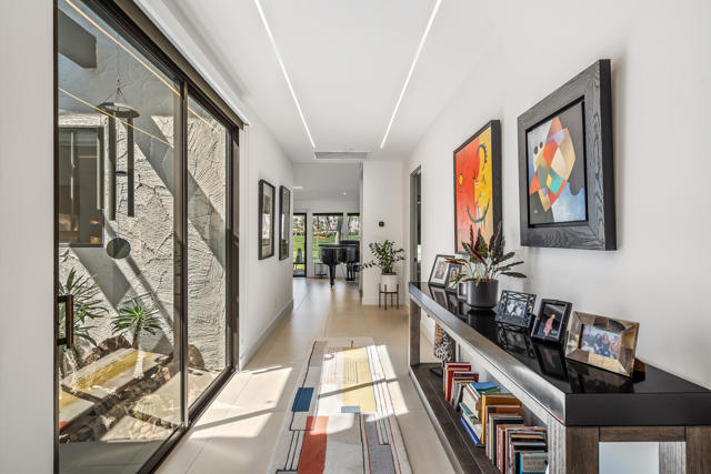 44841 Desert Horizons Drive, Indian Wells CA: https://media.crmls.org/mediaz/52a87068-7cbf-4f5a-a71a-df313a96ec23.jpg