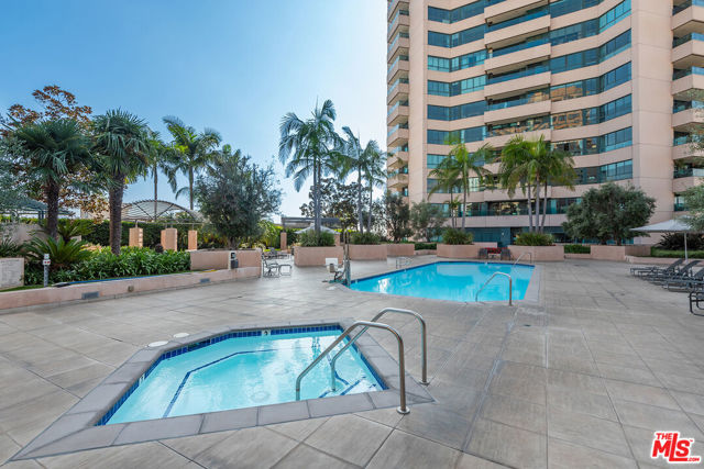 10490 Wilshire Boulevard, Los Angeles, California 90024, 2 Bedrooms Bedrooms, ,2 BathroomsBathrooms,Condominium,For Sale,Wilshire,24404625