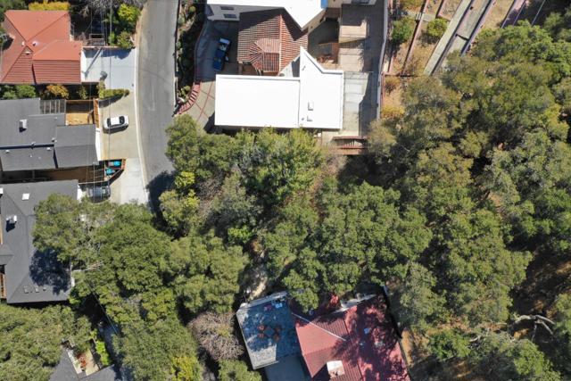 39 Madera Avenue, San Carlos CA: https://media.crmls.org/mediaz/52a9ecc3-75ec-4b60-9533-1071c8b595b5.jpg