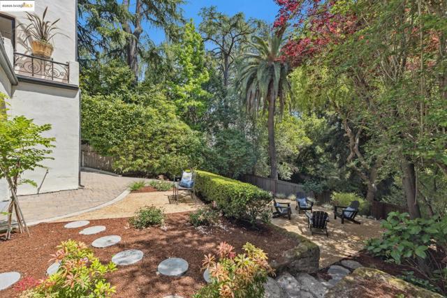 356 Mountain Avenue, Piedmont CA: https://media.crmls.org/mediaz/52aac382-a08e-4804-8ef5-5a10b4e68e1a.jpg
