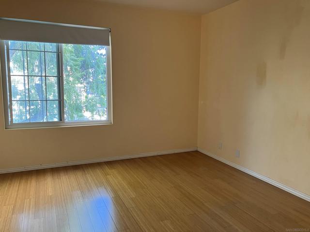 7360 Calle Cristobal, San Diego CA: https://media.crmls.org/mediaz/52aafe85-7f16-49ce-b5aa-c02d4dace649.jpg