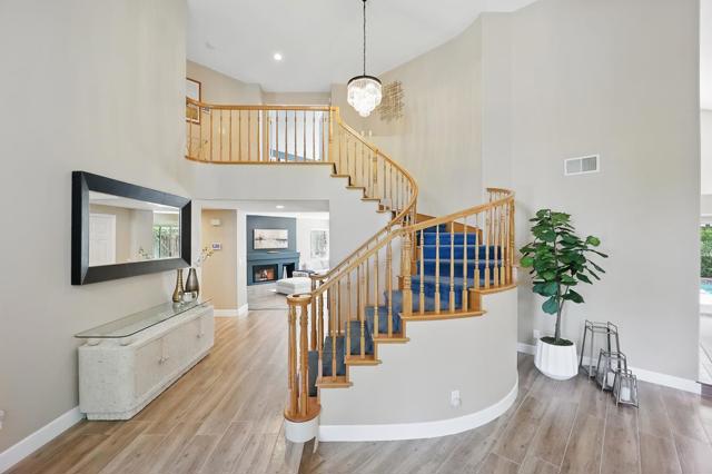 3239 Pinot Blanc Way, San Jose CA: https://media.crmls.org/mediaz/52ac44eb-352c-4a4e-8b51-d0b0e9fa6ed6.jpg
