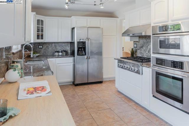 5921 indian Ave, San Jose CA: https://media.crmls.org/mediaz/52ac6849-c568-4b41-b62f-f9b564e0ba25.jpg