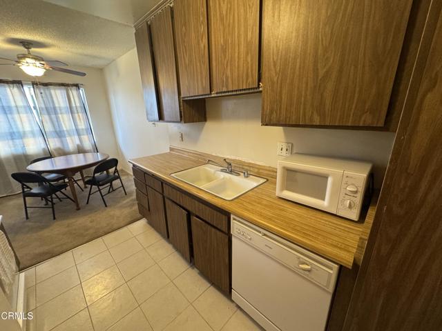 Detail Gallery Image 19 of 37 For 8800 Cedros Ave #210,  Panorama City,  CA 91402 - 1 Beds | 1 Baths