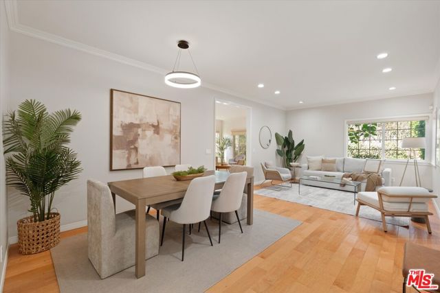 2409 Olive Avenue, La Crescenta CA: https://media.crmls.org/mediaz/52ad3db8-5b2e-4a16-b57b-38eb31658af1.jpg