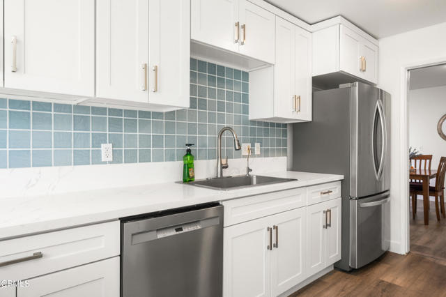 Detail Gallery Image 16 of 41 For 4275 via Arbolada #209,  Los Angeles,  CA 90042 - 3 Beds | 2 Baths