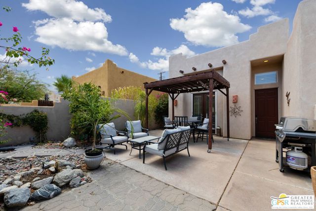 54465 Avenida Rubio, La Quinta CA: https://media.crmls.org/mediaz/52afaa41-6d5a-4e73-9dfc-942b8b8c0972.jpg