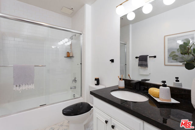 3750 Santa Rosalia Drive, Los Angeles CA: https://media.crmls.org/mediaz/52b308b8-f1b4-46ef-8818-0d8bcfd5d638.jpg