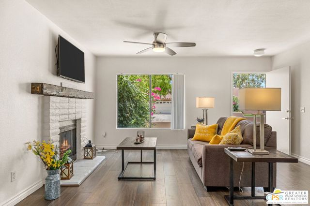 75190 Via Manzano, Palm Desert CA: https://media.crmls.org/mediaz/52b41972-7e33-4c30-8523-6f22722be8f7.jpg