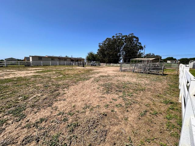15570 Del Monte Farms Road, Castroville CA: https://media.crmls.org/mediaz/52b55c1c-094e-4ddf-b2d8-051ddd46f22d.jpg