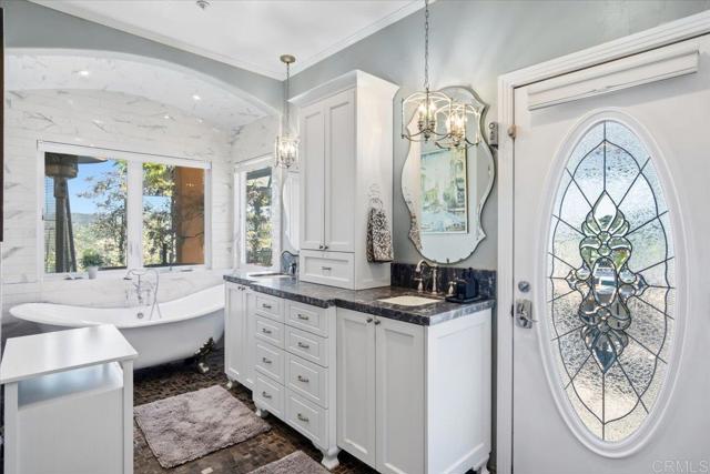 Detail Gallery Image 33 of 66 For 19270 Horizon View Dr., Ramona,  CA 92065 - 4 Beds | 4/2 Baths