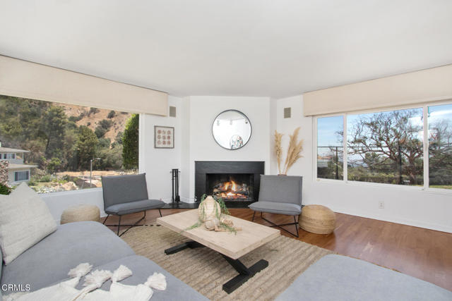3345 Rubio Crest Drive, Altadena CA: https://media.crmls.org/mediaz/52b5d150-62c4-401f-892d-643347620bf0.jpg