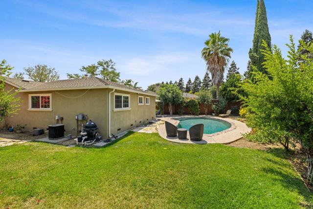5301 Olstad Court, San Jose CA: https://media.crmls.org/mediaz/52b66aa6-5a08-4ba9-ae18-5291851cb744.jpg