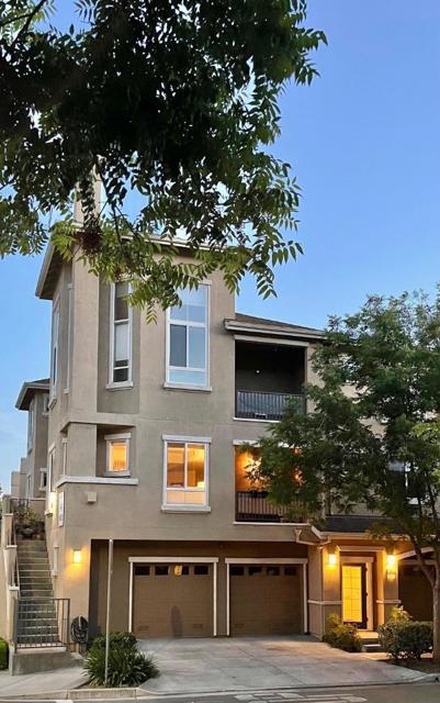 504 Tower Hill Avenue, San Jose CA: https://media.crmls.org/mediaz/52b6da2a-7b54-46c4-b228-03a73113570d.jpg