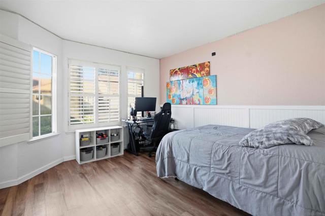 998 Hillcrest St, Hemet CA: https://media.crmls.org/mediaz/52b73088-2524-4460-94a1-37381625d7ff.jpg