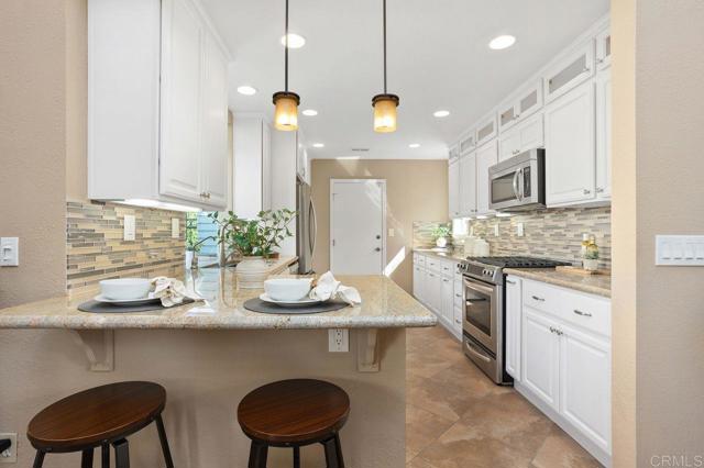 820 Daphne Court, Carlsbad CA: https://media.crmls.org/mediaz/52b966ea-ddd8-47ad-b3aa-80351212b266.jpg