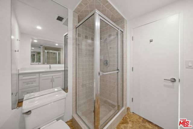 2160 Century Park East, Los Angeles CA: https://media.crmls.org/mediaz/52ba3c7c-269a-4c35-95fe-289f72a2737c.jpg