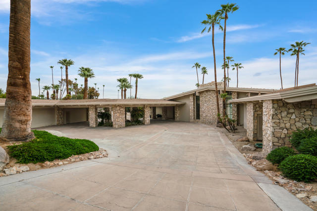 925 W Coronado Avenue, Palm Springs, CA 92262