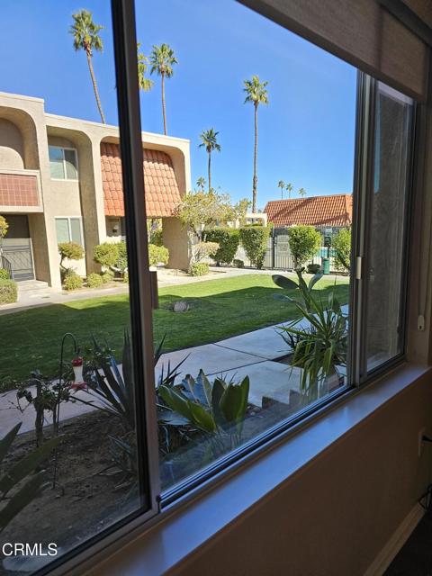 2166 N Indian Canyon Drive, Palm Springs CA: https://media.crmls.org/mediaz/52bb7ff3-c3c2-4899-a15b-1a7777afa020.jpg