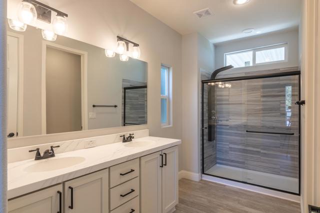 2003 Bayview Heights Dr, San Diego CA: https://media.crmls.org/mediaz/52bbfc14-f12d-4b2f-bdee-cdb9f351a627.jpg