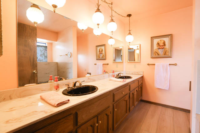 108 Palomino Drive, Big Bear CA: https://media.crmls.org/mediaz/52bc52e0-0698-40a6-8714-9797305265eb.jpg
