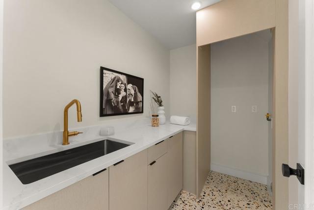Detail Gallery Image 27 of 41 For 4224 Tonopah Ave, San Diego,  CA 92110 - 3 Beds | 3/1 Baths