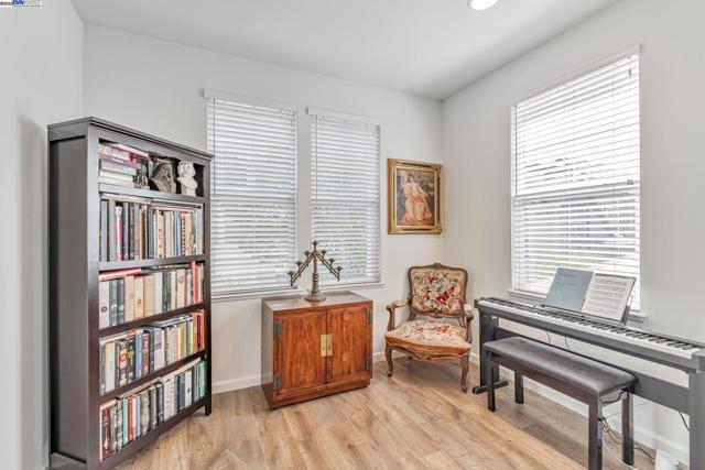 40252 Bonica Rose Terrace, Fremont CA: https://media.crmls.org/mediaz/52bd8592-1e83-4eb6-bc64-40570b80d4ff.jpg